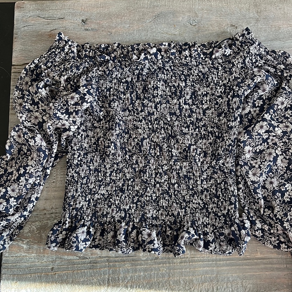 1. State runched off the shoulder top